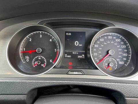 Volkswagen Golf view 21