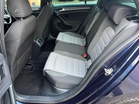 Volkswagen Golf view 21