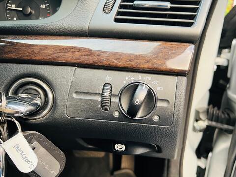 Mercedes-Benz E Class view 44