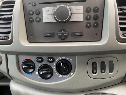 Vauxhall Vivaro view 15