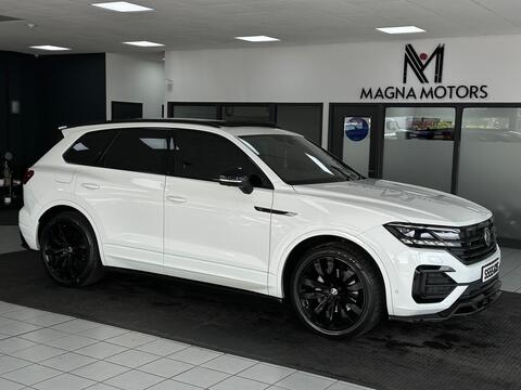 Volkswagen Touareg view 2