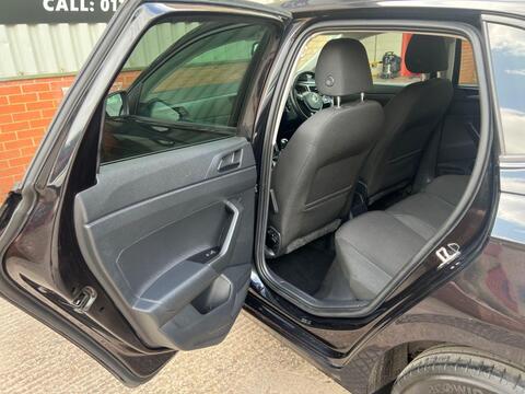 Volkswagen Polo view 14