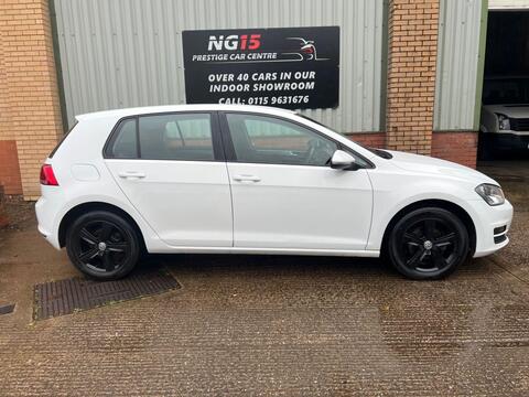 Volkswagen Golf view 2
