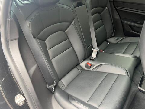 Porsche Taycan view 15