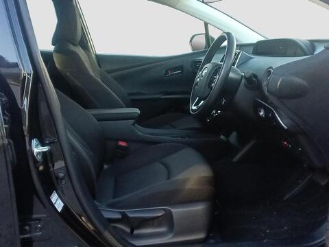 Toyota Prius view 9