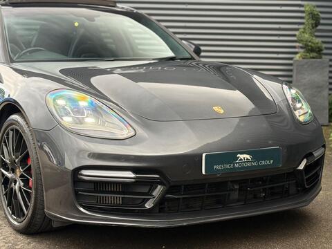 Porsche Panamera view 3