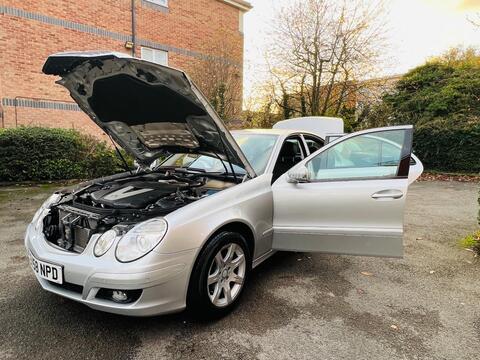 Mercedes-Benz E Class view 33