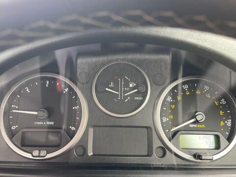 Land Rover Defender view 16