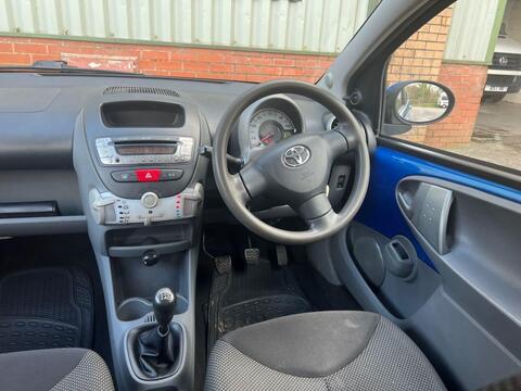 Toyota Aygo view 17