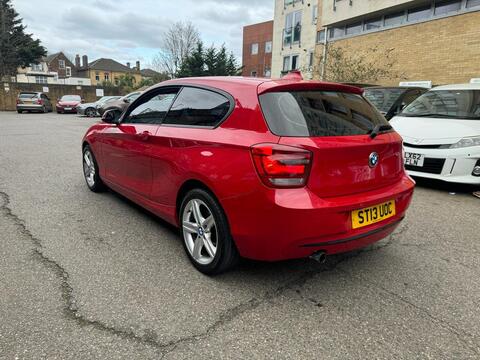 BMW 1 Series view 11