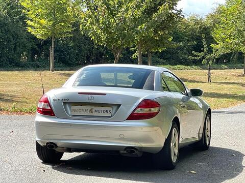 Mercedes-Benz SLK view 30