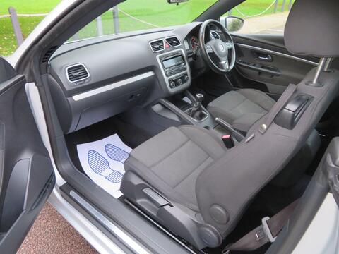 Volkswagen Eos view 7