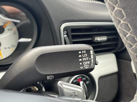 Porsche 911 view 44