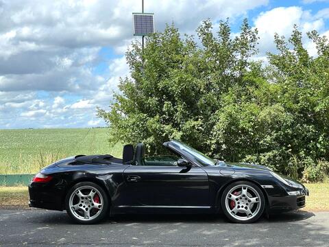Porsche 911 view 9