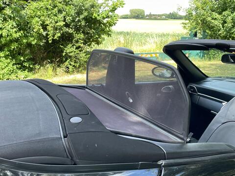 Porsche 911 view 47