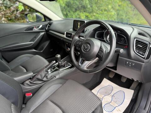 Mazda Mazda3 view 8