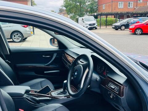 BMW 3 Series view 33