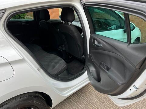 Vauxhall Astra view 11