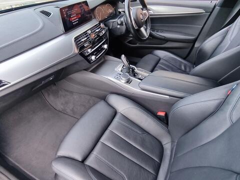BMW 5 Series view 3