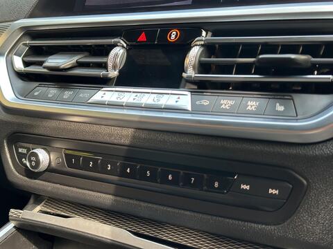 BMW 3 Series view 20