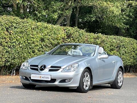 Mercedes-Benz SLK view 3