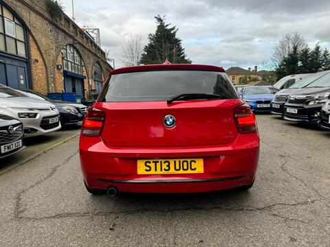 BMW 1 Series view 9