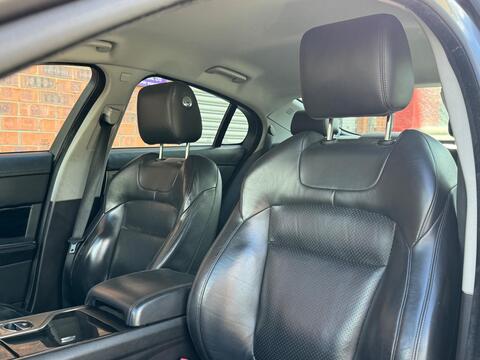 Jaguar XF view 22