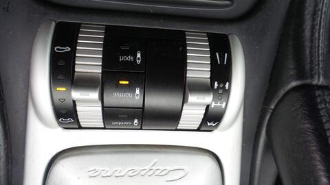 Porsche Cayenne view 14