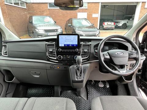Ford Tourneo Custom view 9