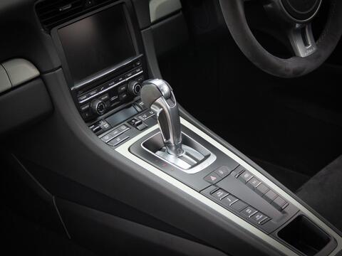 Porsche 911 view 102