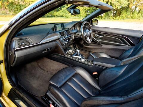 BMW M4 view 30