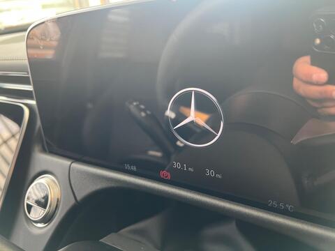 Mercedes-Benz E Class view 47