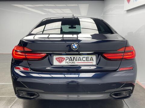 BMW 7 Series view 38