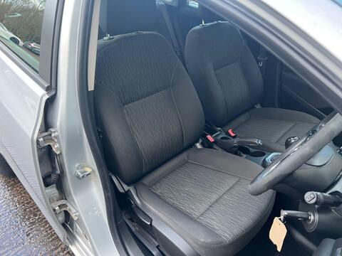 Vauxhall Astra view 12