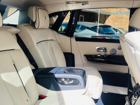 Rolls-Royce Phantom view 21
