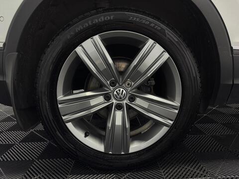 Volkswagen Tiguan view 34