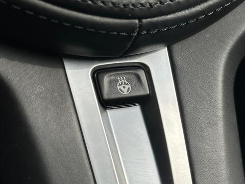 BMW 3 Series view 24