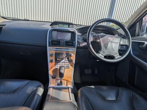 Volvo XC60 view 11