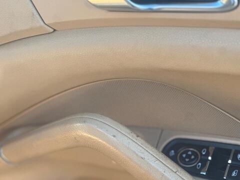 Porsche Cayenne view 42