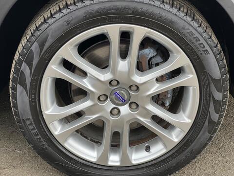 Volvo XC70 view 8