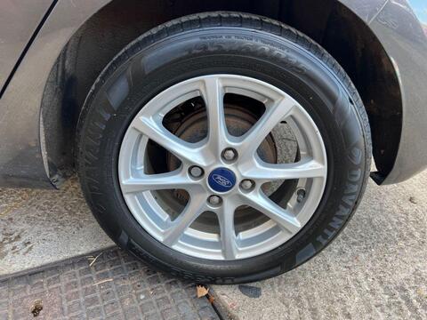 Ford Fiesta view 23
