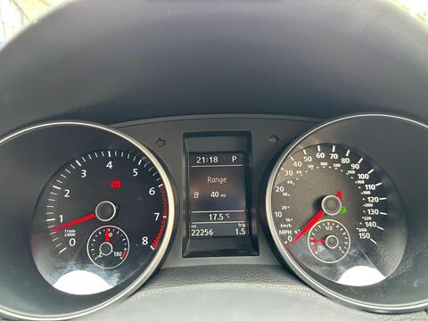 Volkswagen Golf view 21