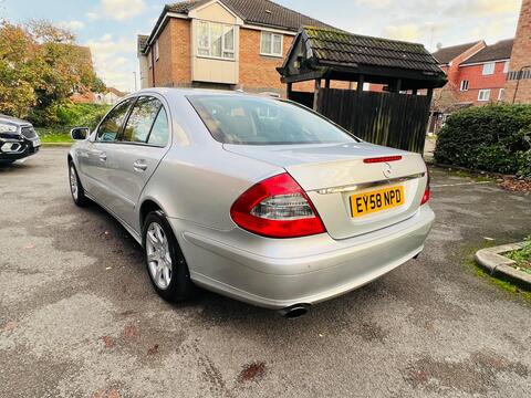 Mercedes-Benz E Class view 15