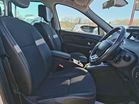 Renault Scenic view 2