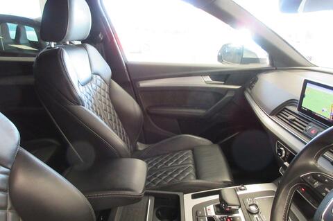 Audi SQ5 view 23