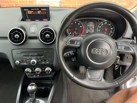 Audi A1 view 21