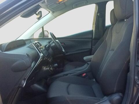 Toyota Prius view 11
