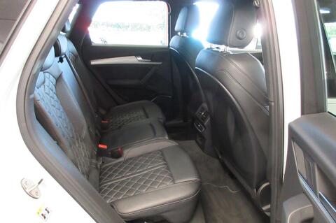 Audi SQ5 view 42