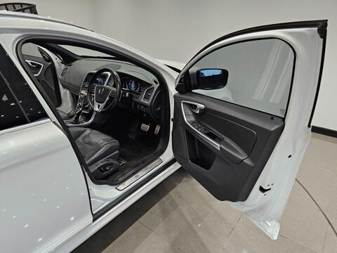 Volvo XC60 view 35