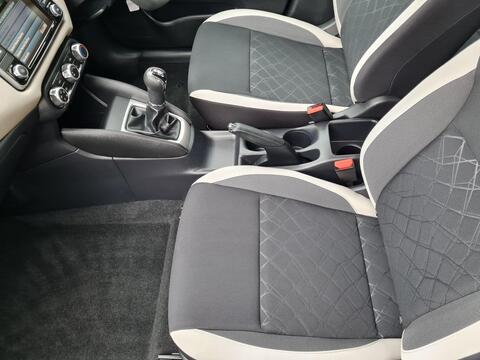 Nissan Micra view 69